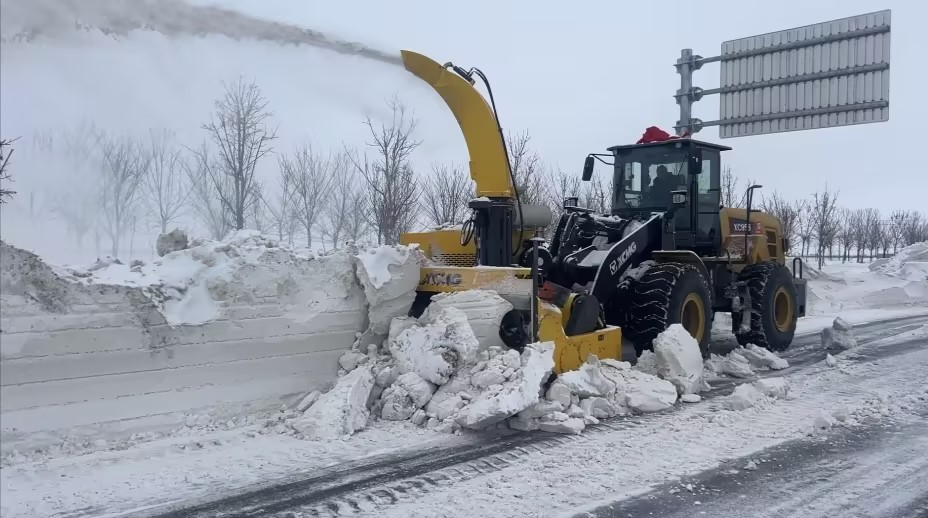 徐工拋雪機(jī)：以硬核實(shí)力，駕馭每一場風(fēng)雪